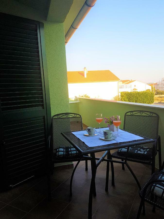 Apartmani Vincek Vodice Exterior foto